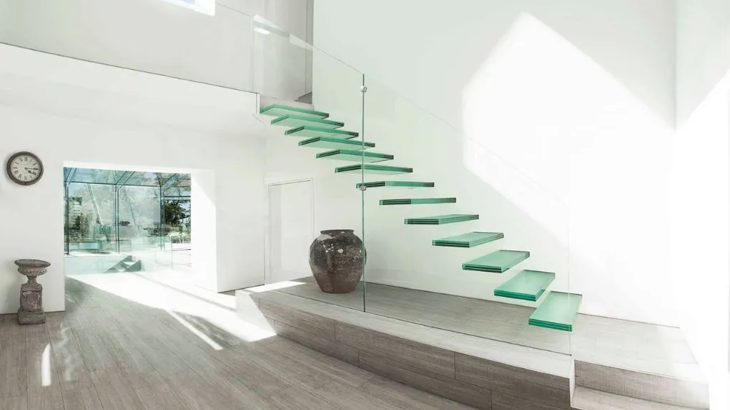 Modern Glass Staircase Designs for home