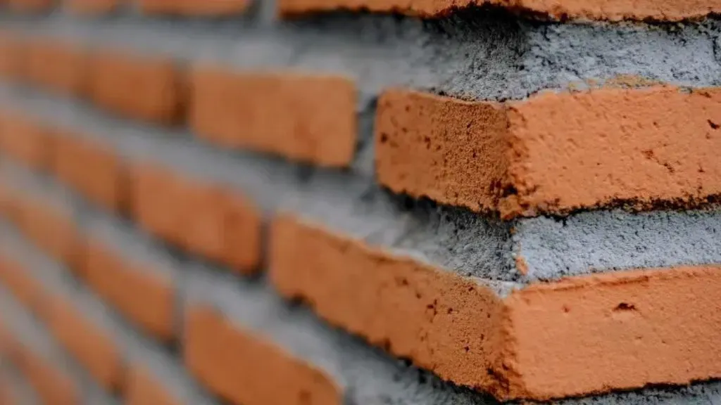 Recessed Pointing Brick in Construction